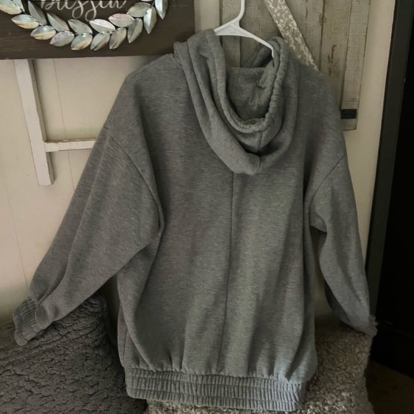 Size med forever 21 zip up hoodie - Picture 2 of 3
